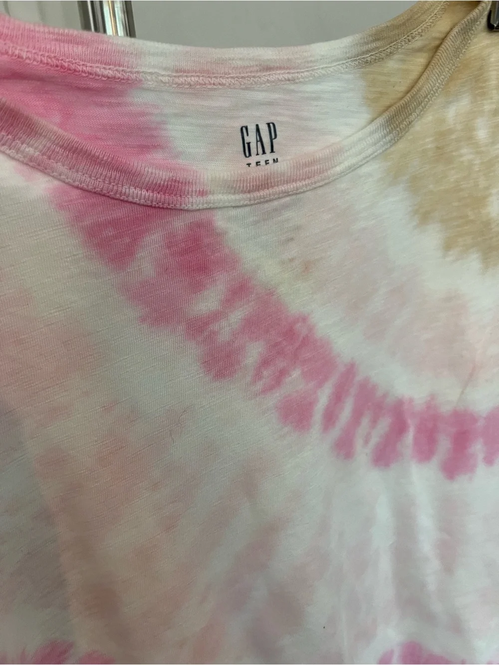 GAP Kids Tie-Dye Tank Top in White, Pink, Yellow